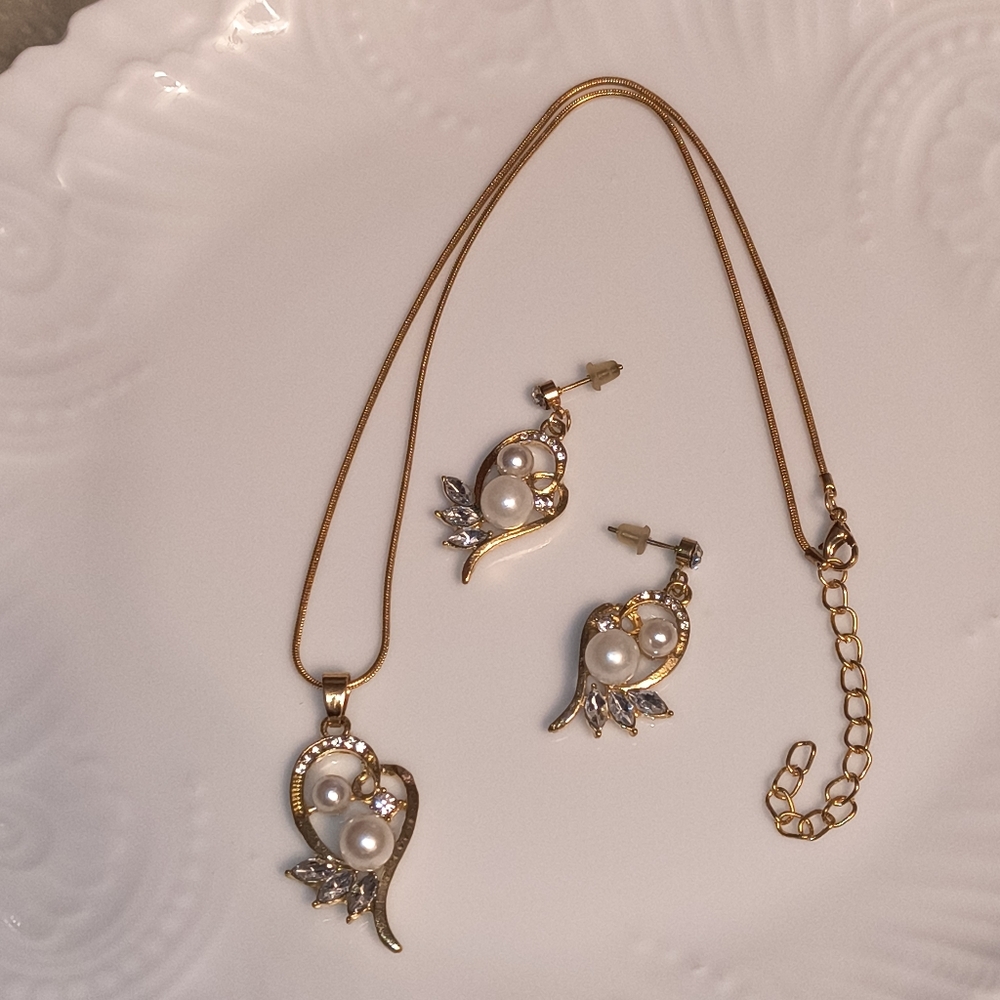 Goldtone Faux Pearl Heart Pendant Necklace & Earrings- Elegant Women Jewelry